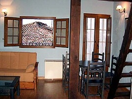 Apartamentos "La Antigua Fonda" (Candelario) / Alojamientos Rurales