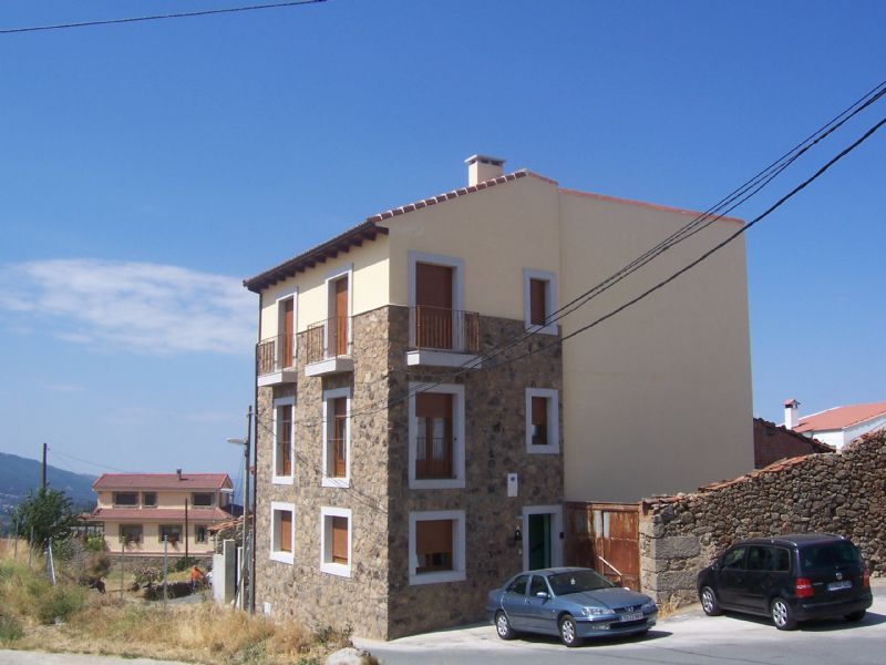 Apartamentos en La Hoya - Turismo Rural y Nieve (La Hoya) / Alojamientos