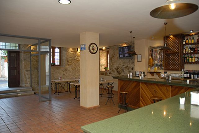 Hotel La Fuente*** / Restaurante T&iacute;o Rico (Candelario) / Hoteles