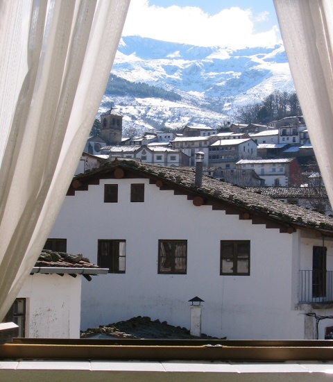 Apartamentos El Balcón de la Nieve (Candelario) / Alojamientos